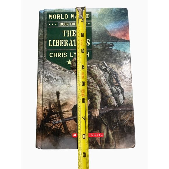 World War II Book Four "The Liberators" By Chris Lynch Hardcover - Picture 15 of 16